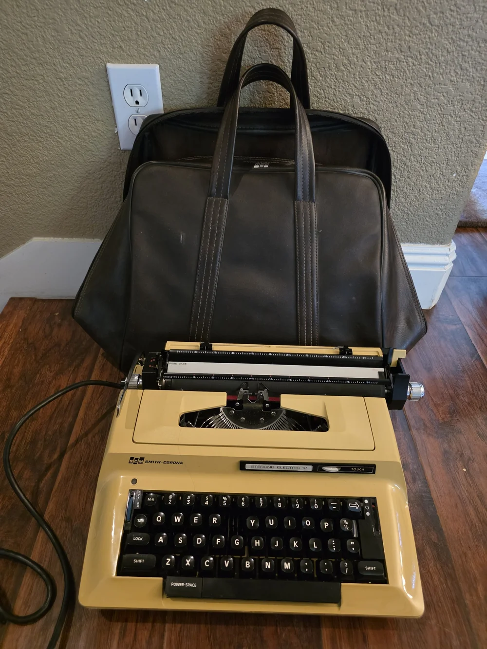 Beige Electric Typewriter for Home Office